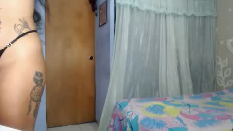 kinky_eli_ online show from March 29, 6:41 pm