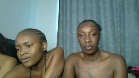 Snapshot of kinky_leila chatting on June 16, 11:13 am kinky_leila online show from June 16, 11:13 am