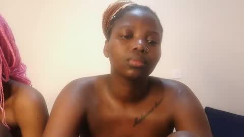 Lola online show from March 18, 10:29 am