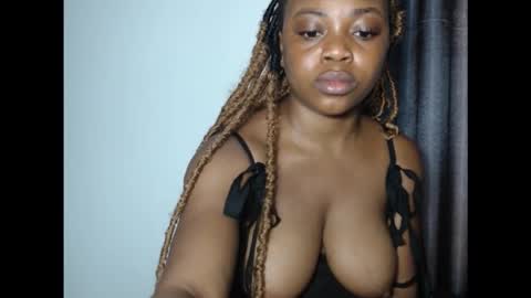 Snapshot of kinky_lollipop chatting on October 29, 2:41 pm kinky_lollipop online show from October 29, 2:41 pm