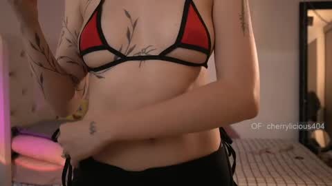 Snapshot of kinky_mj chatting on May 26, 5:20 pm Mary your fav curly girl online show from May 26, 5:20 pm