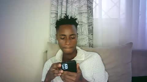 Snapshot of kinkybby_ chatting on January 4, 11:43 am kinkybby_ online show from January 4, 11:43 am