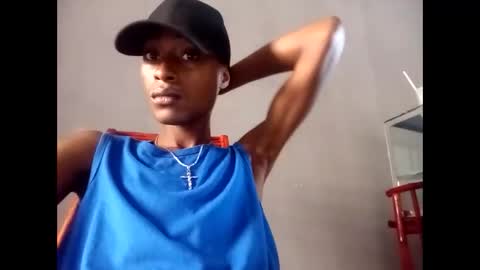 Snapshot of kinkybby_ chatting on February 22, 7:40 am kinkybby_ online show from February 22, 7:40 am