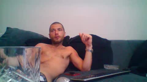 Snapshot of kinkycouple147 chatting on May 26, 7:32 pm kinkycouple147 online show from May 26, 7:32 pm