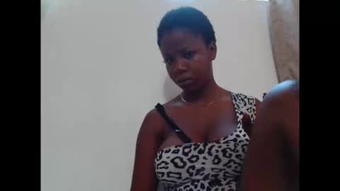 kinkyjuicexx online show from December 5, 6:55 am