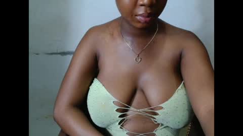 kinkyjuicexx online show from April 28, 10:04 pm