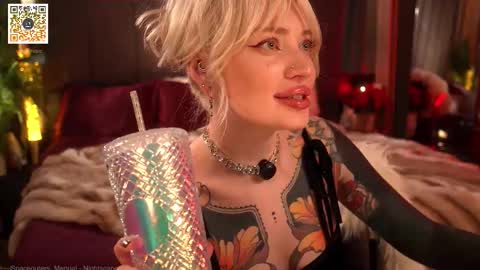 Snapshot of kinkylina_ chatting on March 11, 2:34 pm kinkylina_ online show from March 11, 2:34 pm