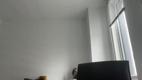 Snapshot of kinkyman16 chatting on May 11, 7:11 pm kinkyman16 online show from May 11, 7:11 pm