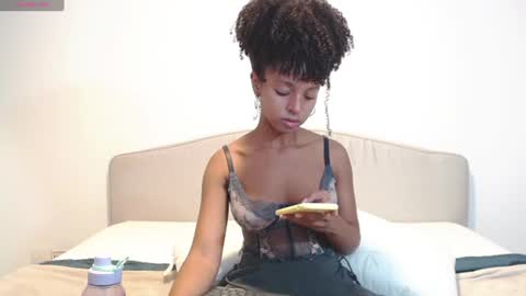 Snapshot of kintsugim chatting on June 24, 4:55 am kintsugi online show from June 24, 4:55 am