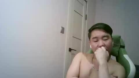 Snapshot of kioto795 chatting on February 3, 6:51 am kioto795 online show from February 3, 6:51 am