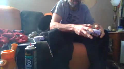 Snapshot of kipp62282 chatting on February 14, 2:33 pm kipp62282 online show from February 14, 2:33 pm