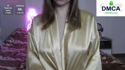 Snapshot of kira_blonde_angel chatting on February 14, 11:42 am Kira online show from February 14, 11:42 am