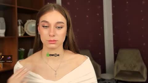 Snapshot of kira_fox_x chatting on November 15, 3:19 pm kira fox x online show from November 15, 3:19 pm