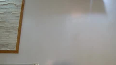 Snapshot of kira_willer chatting on September 18, 1:40 am KIRA online show from September 18, 1:40 am