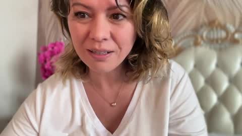 Snapshot of kiradivine chatting on March 25, 12:11 pm KiraDivine online show from March 25, 12:11 pm