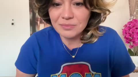 Snapshot of kiradivine chatting on April 3, 12:47 pm KiraDivine online show from April 3, 12:47 pm