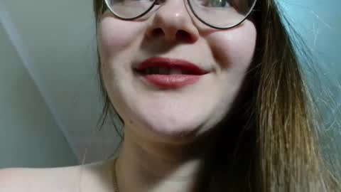 KiraGoldens online show from February 17, 6:43 am