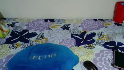 Snapshot of kirah_hot chatting on April 21, 3:13 am kirah_hot online show from April 21, 3:13 am