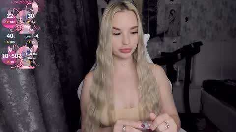 kirakrox online show from November 26, 9:05 pm