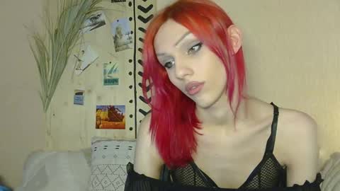 Snapshot of kirana_hayes chatting on May 11, 4:04 pm Kira online show from May 11, 4:04 pm