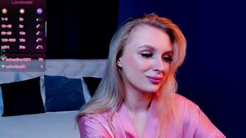 Snapshot of kiraruiz chatting on February 17, 9:43 pm Kira online show from February 17, 9:43 pm