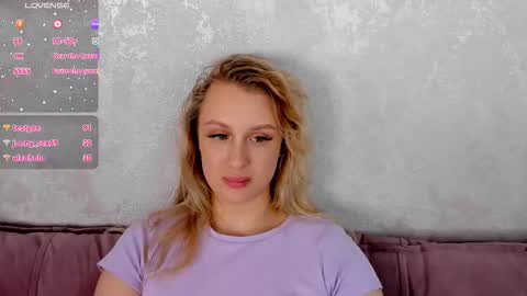 Snapshot of kiraruiz chatting on March 2, 5:08 am Kira online show from March 2, 5:08 am