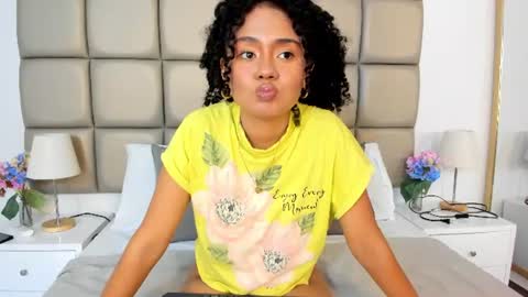 Snapshot of kiraspell chatting on June 27, 6:46 pm kiraspell online show from June 27, 6:46 pm