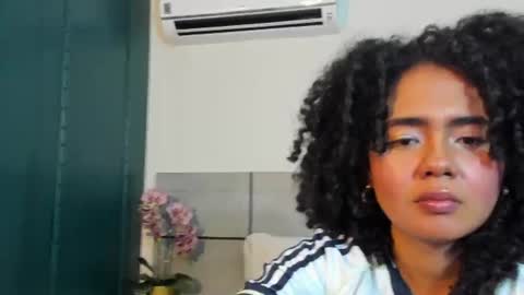 Snapshot of kiraspell chatting on July 25, 11:19 am kiraspell online show from July 25, 11:19 am