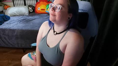 Snapshot of kiraspitqueen chatting on February 8, 5:51 am KiraSpitQueen online show from February 8, 5:51 am