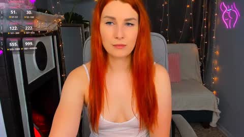 kiraxmoon online show from December 5, 7:16 am
