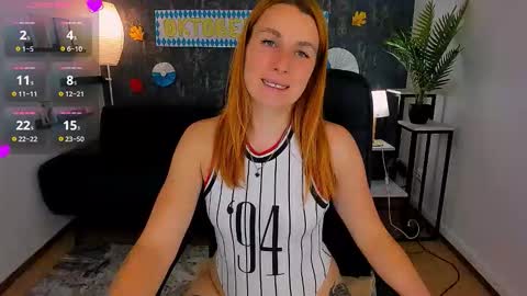 kiraxmoon online show from September 14, 6:23 am
