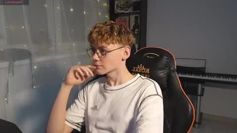 Kirill and Andrey online show from February 18, 5:42 pm