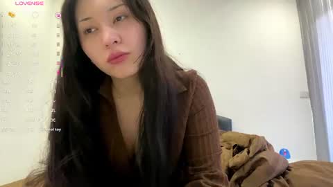 Snapshot of kirstenponzo chatting on July 8, 9:25 am Lin online show from July 8, 9:25 am