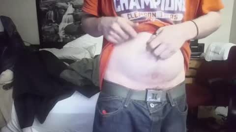 kis4kum online show from February 7, 1:11 pm