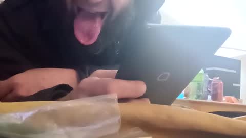 kis4kum online show from March 6, 3:46 am