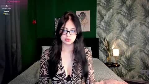 Snapshot of kisa_blaze chatting on April 5, 10:12 am Kisa online show from April 5, 10:12 am