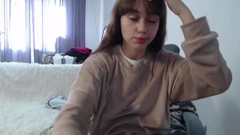 Snapshot of kisi_missi chatting on December 16, 8:52 am Kisi online show from December 16, 8:52 am