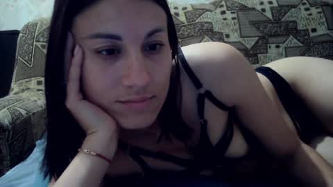 Snapshot of kiss_lovely_ chatting on May 10, 7:52 pm kiss lovely online show from May 10, 7:52 pm