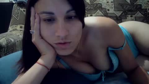 Snapshot of kiss_lovely_ chatting on July 6, 10:23 pm kiss lovely online show from July 6, 10:23 pm