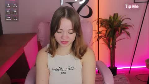 Kiss Moon online show from February 28, 1:01 pm