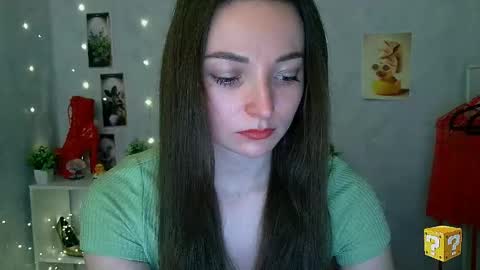 Snapshot of kiss_shy chatting on April 23, 1:24 pm Valeria online show from April 23, 1:24 pm