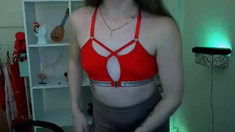 Snapshot of kiss_shy chatting on May 31, 6:09 pm Valeria online show from May 31, 6:09 pm