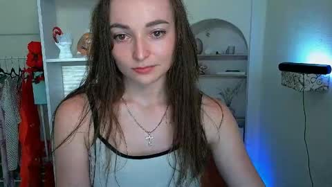 Snapshot of kiss_shy chatting on June 8, 4:18 pm Valeria online show from June 8, 4:18 pm