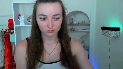 Snapshot of kiss_shy chatting on June 9, 12:39 pm Valeria online show from June 9, 12:39 pm