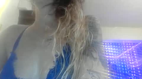 Snapshot of kissababyy47 chatting on January 31, 12:17 am KiSSABABYY online show from January 31, 12:17 am