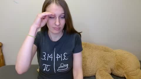 Snapshot of kissallie chatting on April 23, 3:25 pm Allie online show from April 23, 3:25 pm
