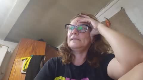 kissandvibe online show from September 9, 6:29 pm