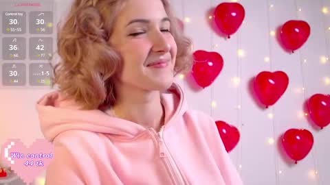 Snapshot of kisskiss_muah chatting on February 14, 2:23 pm Kate online show from February 14, 2:23 pm