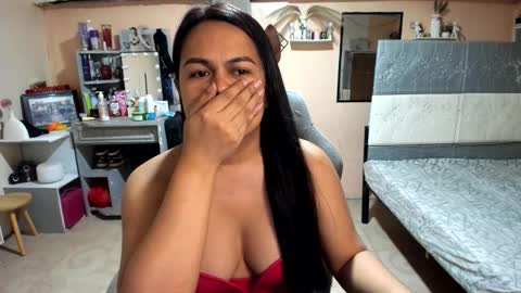 Snapshot of kissmeloves chatting on February 24, 1:20 pm kissmeloves online show from February 24, 1:20 pm