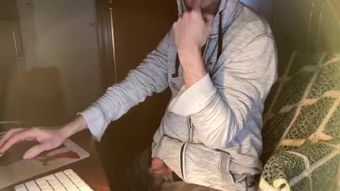 kissofbanned1983 online show from February 21, 9:43 am